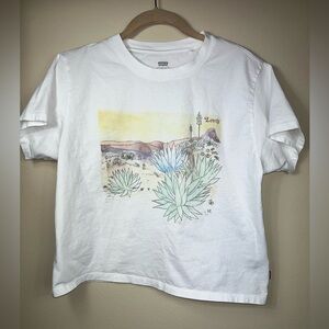 Levi’s Crop Tee Size XS